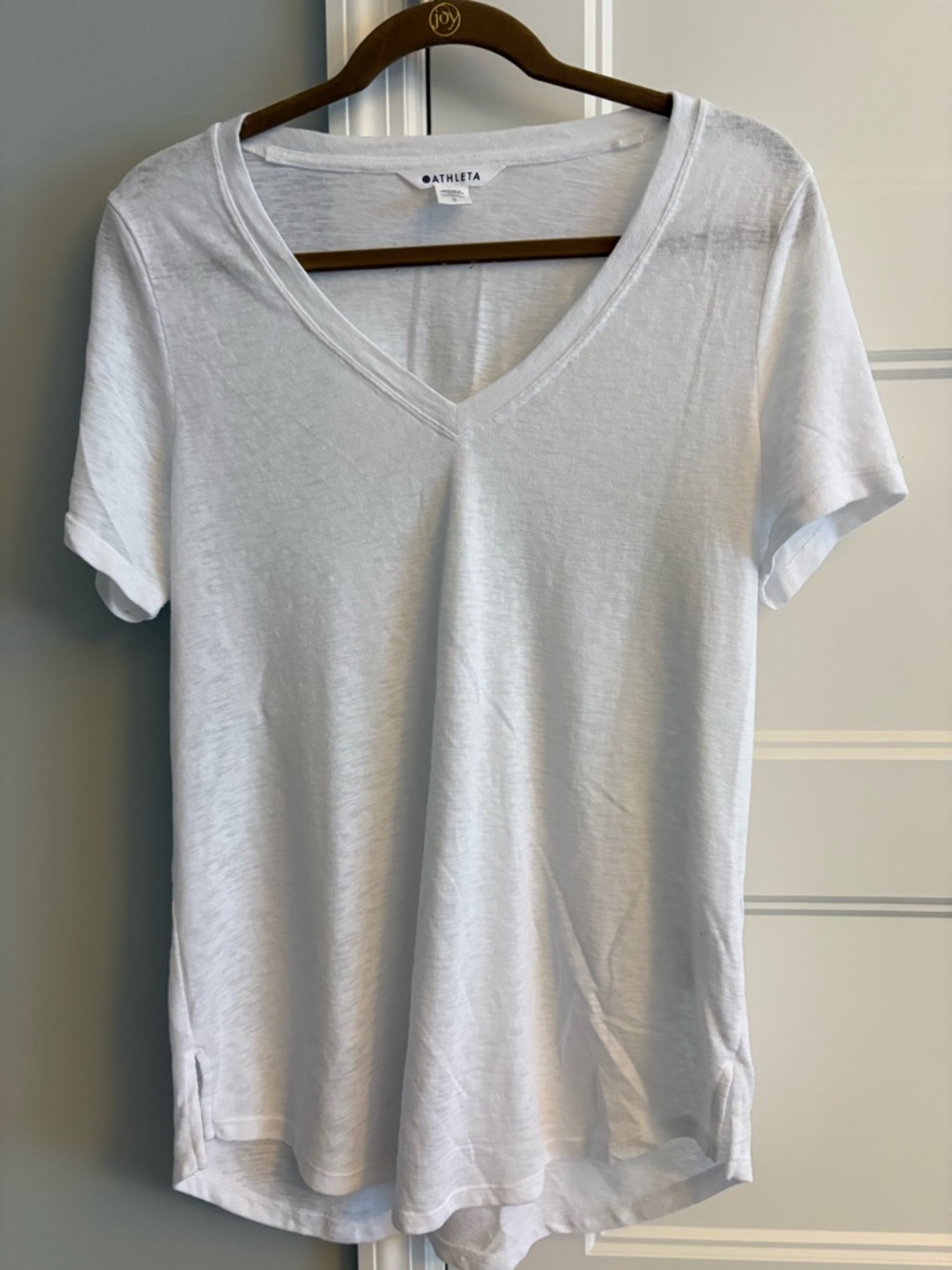 Athleta White V-Neck Short Sleeve Tee - Lightweight Casual Top
